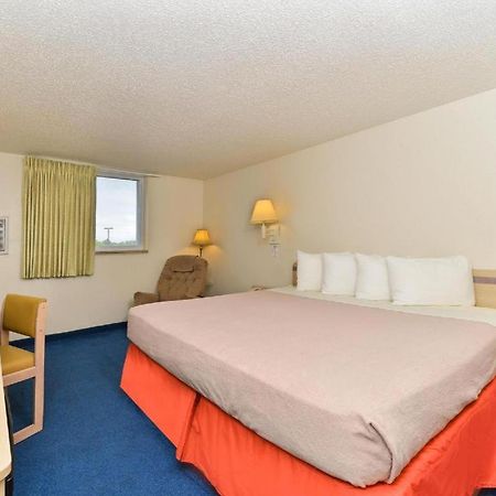 Americas Best Value Inn Jefferson City Exterior photo
